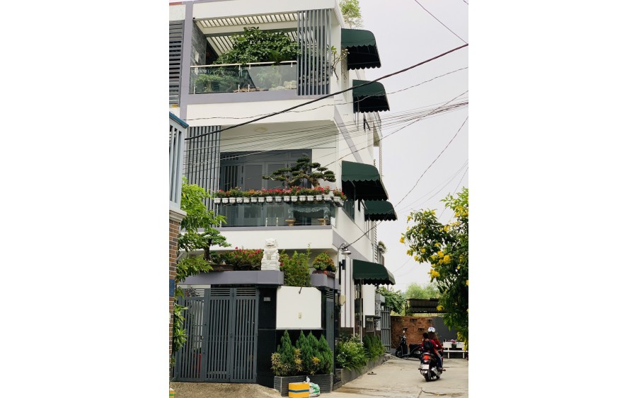 Nhà phố 2 Mặt Tiền THÔNG THOÁNG, DTSD 157M2, Xe Hơi Đậu Ngày Đêm, 3 Tầng, Chỉ 6 Tỷ
